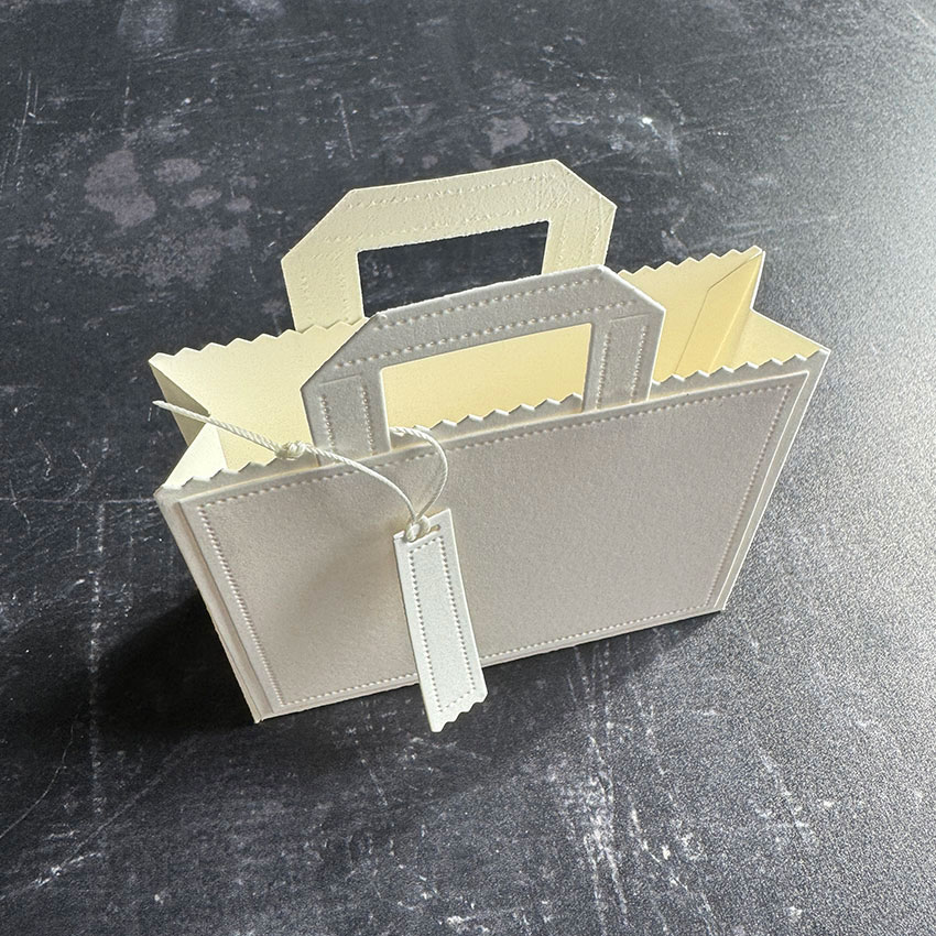 3D Natal Gift Bag Tag Ornament - Candle Making Guide avaliação e preço